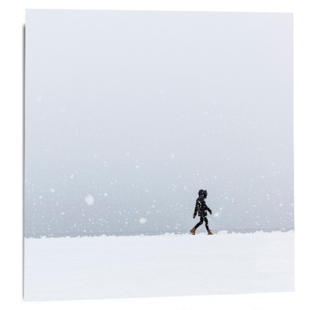 "Snow storm black"